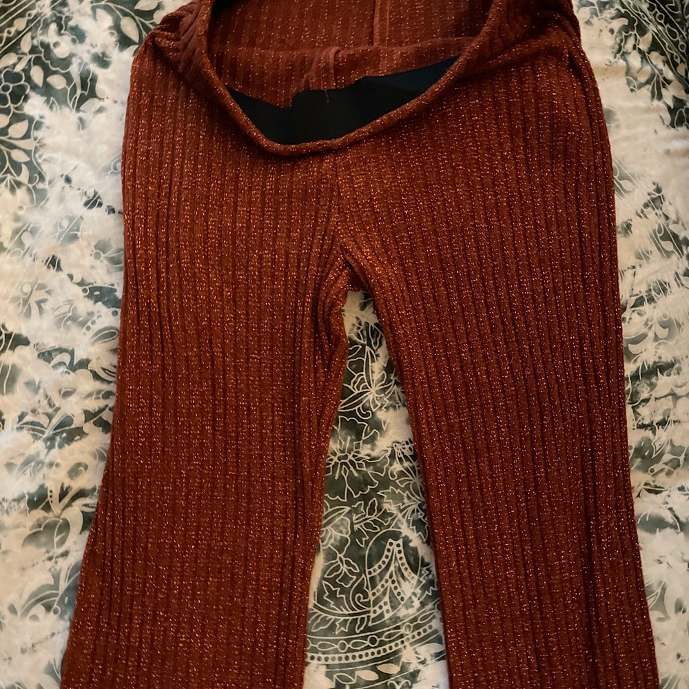 Burnt orange sparkly pants! super cute cropped wide leg, 26 in inseam